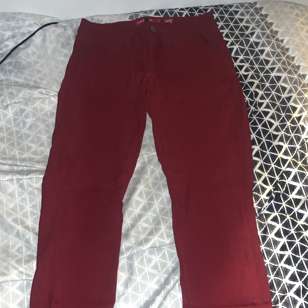 Really stretchy it’s like jeggings but they are jeans..